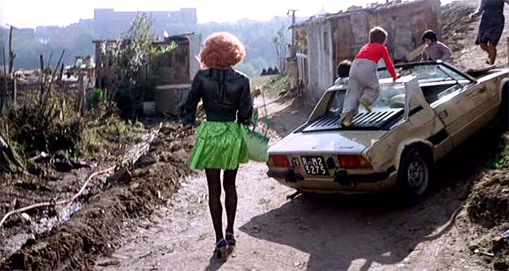 Отвратительные, грязные, злые / Brutti, sporchi e cattivi (1976): кадр из фильма