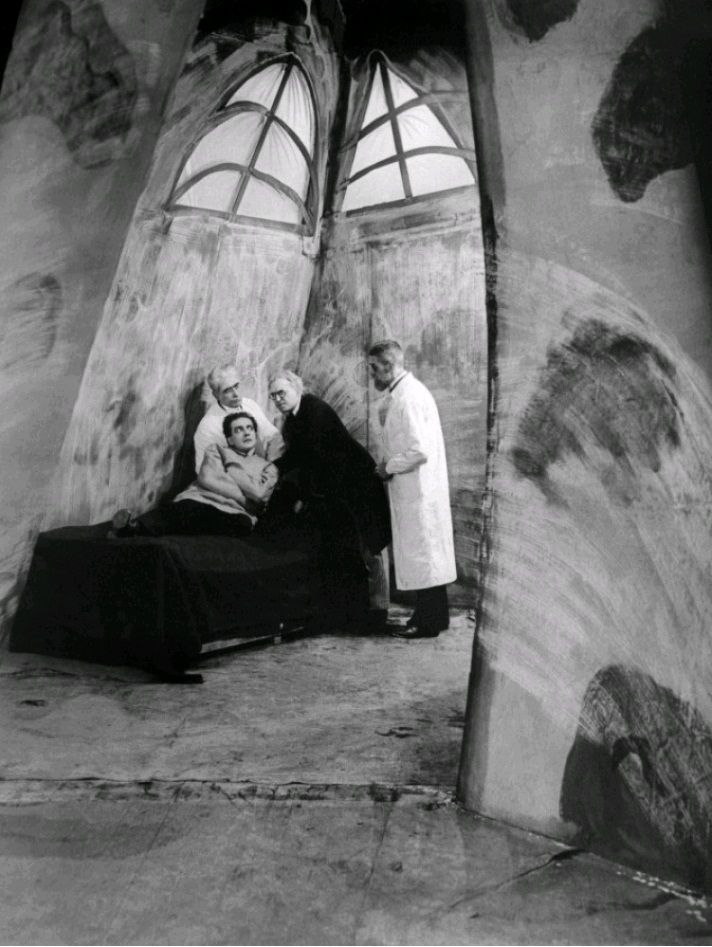 Кабинет доктора Калигари / Das Cabinet des Dr. Caligari (1920): кадр из фильма