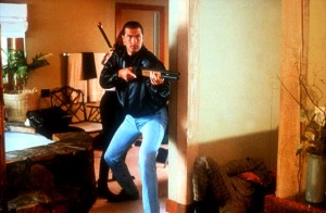Смерти вопреки / Hard to Kill (1990): кадр из фильма