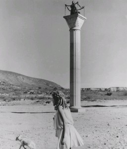 Симеон-пустынник / Simón del desierto (1965): кадр из фильма