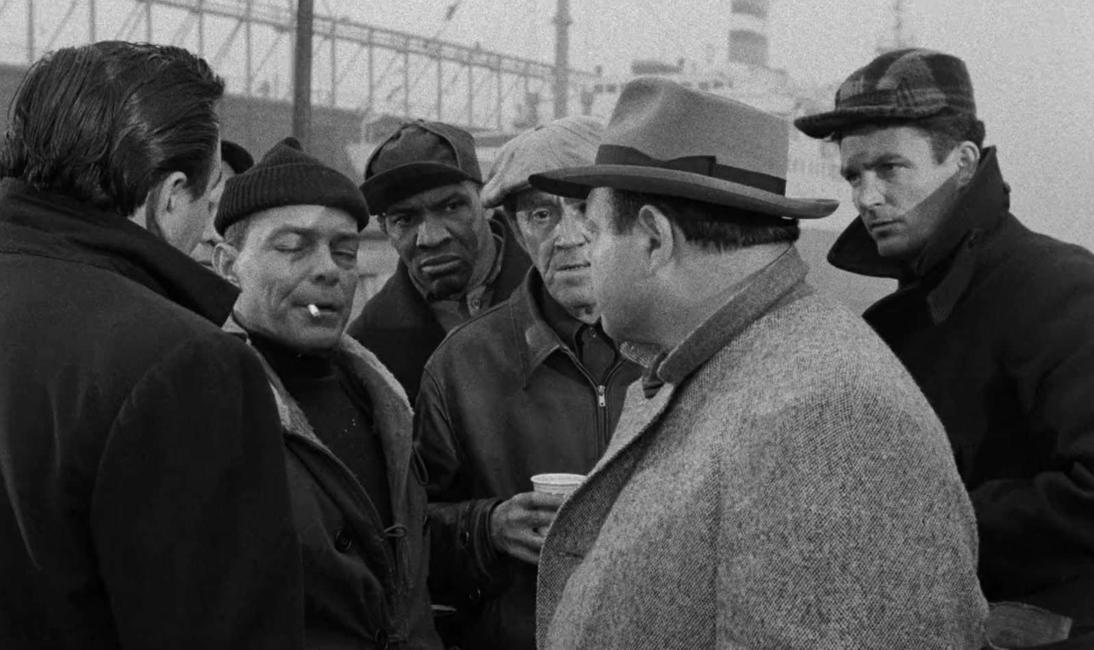 В порту / On the Waterfront (1954): кадр из фильма